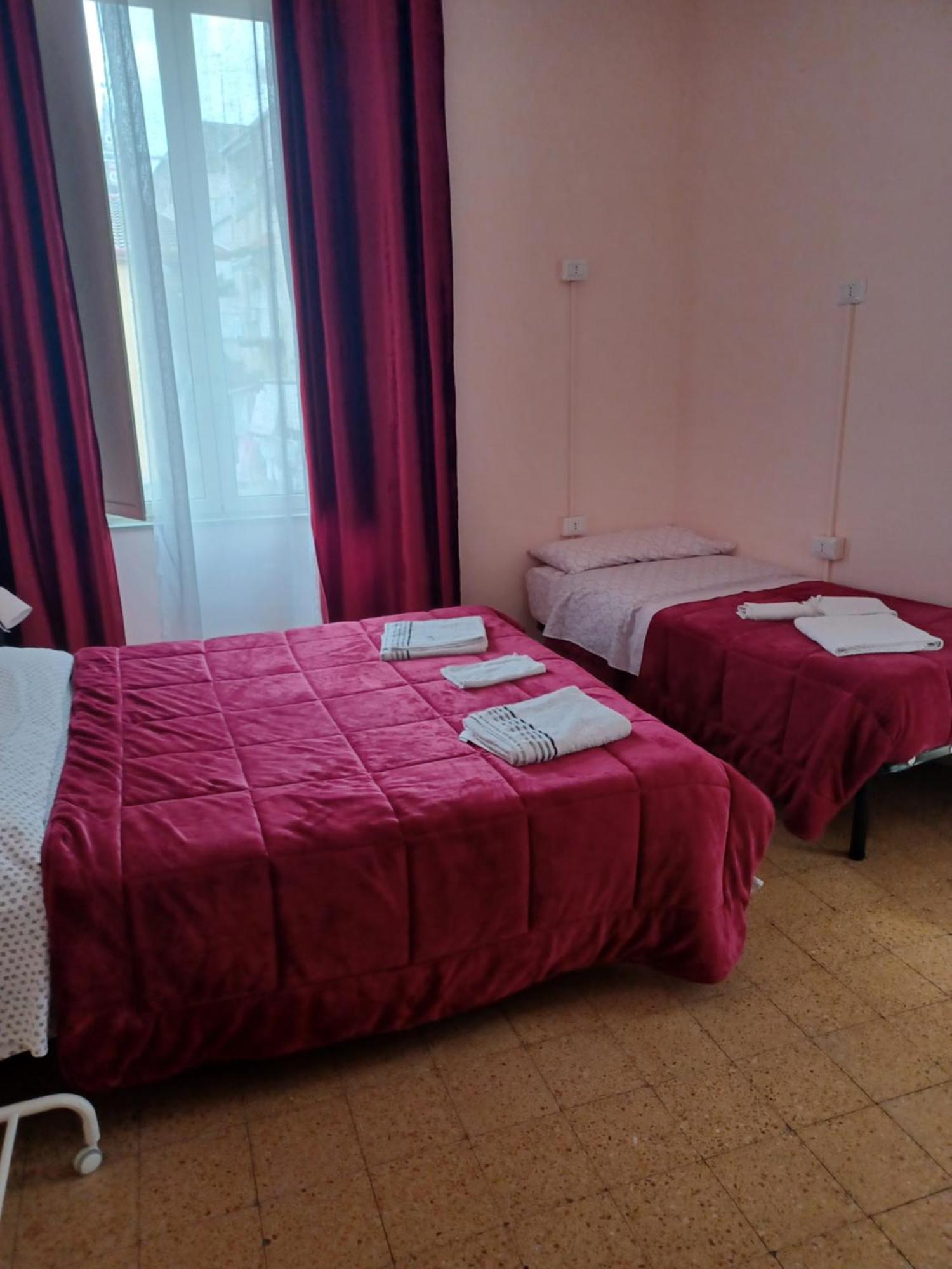 B&B Appartamenti Napoli Εξωτερικό φωτογραφία